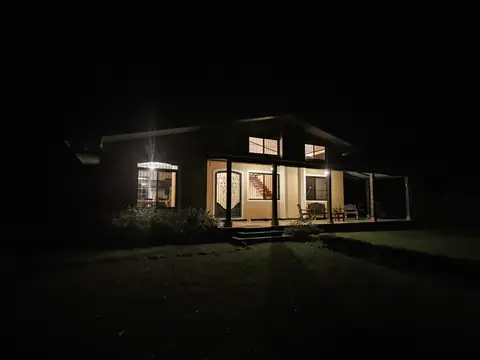 The house after dark — Main house, Rio Ángel Bio-reserve