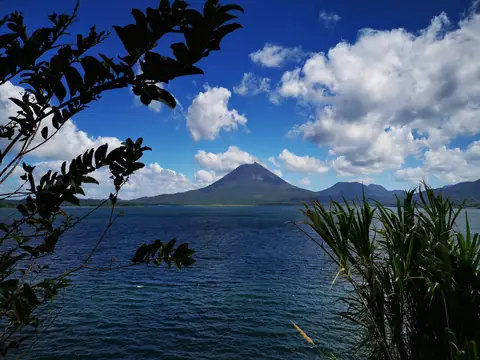 The Arenal volcano above the lake — Volcanoes and mountains, Rio Ángel Bio-reserve