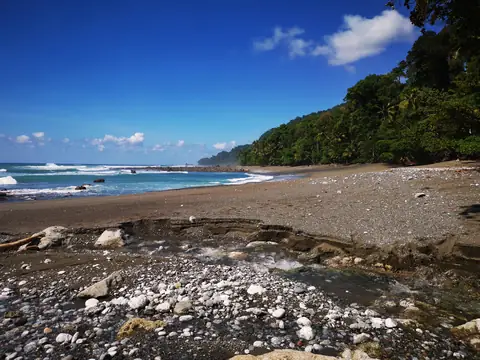 A stony beach — Beaches and ocean, Rio Ángel Bio-reserve