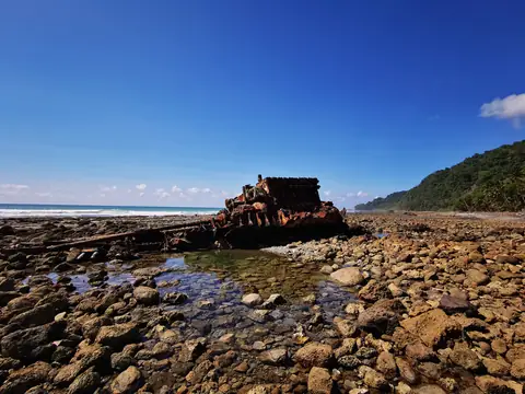 A rocky coast — Beaches and ocean, Rio Ángel Bio-reserve