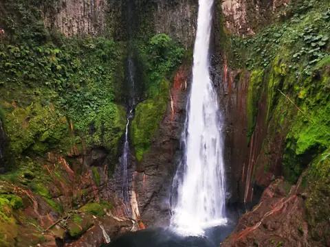 The Del Toro waterfall — Waterfalls and rivers, Rio Ángel Bio-reserve