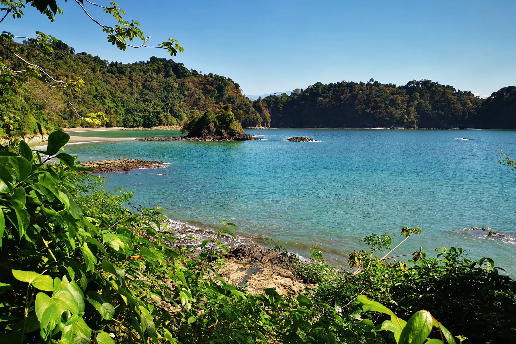The turquoise bay of Manuel Antonio National Park